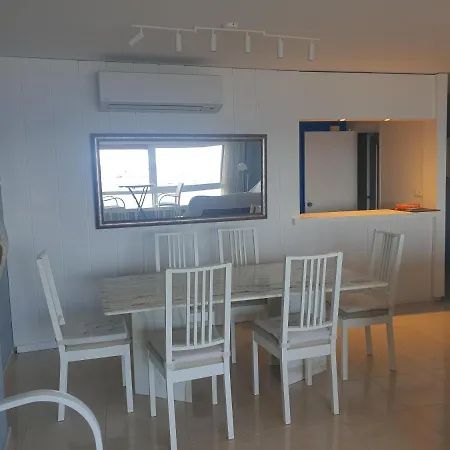 아파트 En Primera Linea De Mar